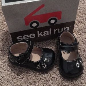See Kai Run Black Patent Leather Girl’s Shoes